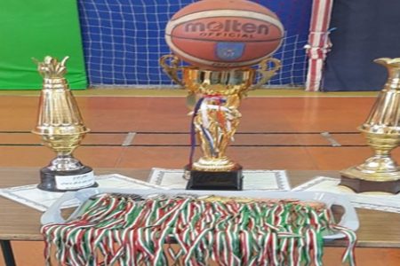 بدرقه تیم بسکتبال آموزشگاه جهت شرکت در مسابقات ناحیه ۶ – دبستان دخترانه واحد ۱